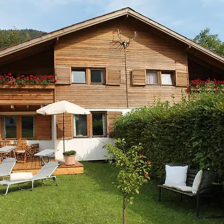 Am Wilden Kaiser Kirchdorf in Tirol